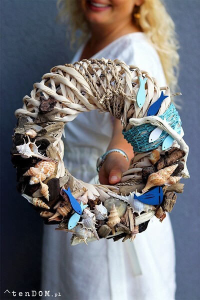 Ławica, marynistyczny wianek na drzwi z rybami, śr.28cm