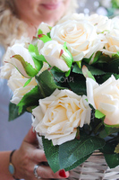 bogaty kosz z kremowymi różami Romance 35x34x32cm