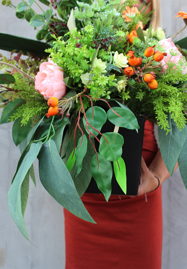 Elegia, kompozycja nagrobna ze strelicją, wys.77cm