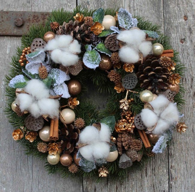 dekoracyjny świąteczny wianek Zima wokół Nas, wym.26 cm