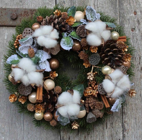 dekoracyjny świąteczny wianek Zima wokół Nas, wym.26 cm