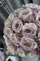 duży elegancki flowerbox / kompozycja kwiatowa / bukiet Rossaria, wys.38cm