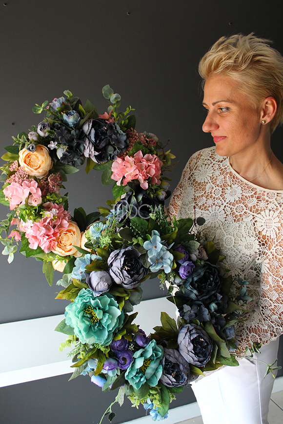 Caryca Katarzyna Kolory, efektowny wianek na drzwi, śr.43cm 