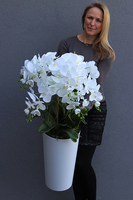 Mediolan White, sztuczny storczyk w wysokiej białej donicy, wys.104cm