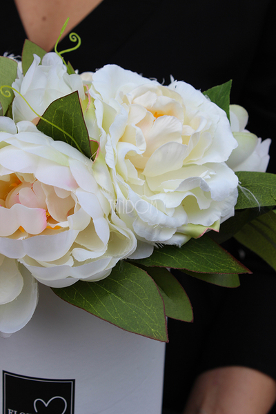 kompozycja kwiatowa / bukiet Flowerbox Biała Peonia 2, wys.27cm