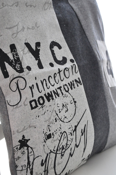 wełniana poszewka dekoracyjna N.Y.C.,wym.42x42cm