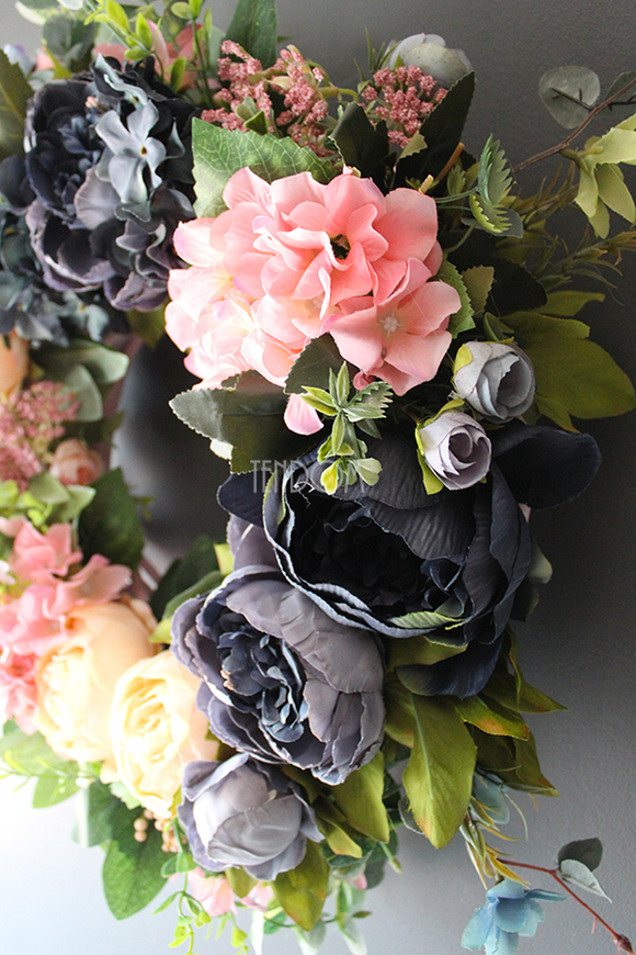 Caryca Katarzyna Kolory, efektowny wianek na drzwi, śr.43cm 