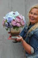 Leila kompozycja kwiatowa w lustrzanym naczyniu/ bukiet wys.28cm