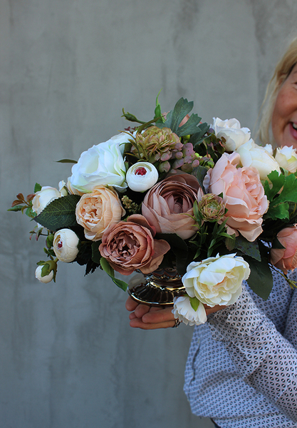 Glamour Cappuccino Villa kompozycja kwiatowa / bukiet, wym.22x35x28cm