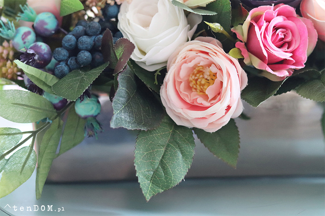 Alana Deluxe, kompozycja kwiatowa w lustrzanej donicy, wym. 22x35cm 