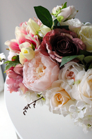 kompozycja kwiatowa / bukiet Queen wys.36cm, szer.45cm