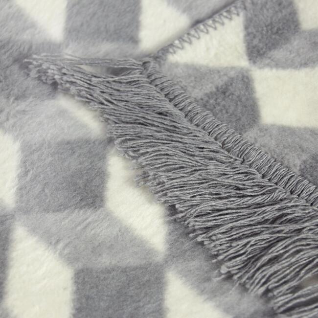 koc / narzuta dekoracyjna Romby 150x200cm