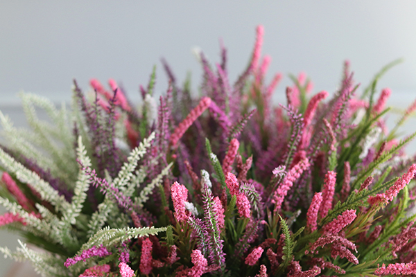 kompozycja kwiatowa w okrągłej misie, Wrzosy Rani, wym.20x46cm 