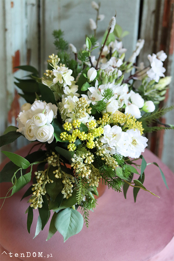 bogata kompozycja kwiatowa Norwegia Minima, wys.33cm