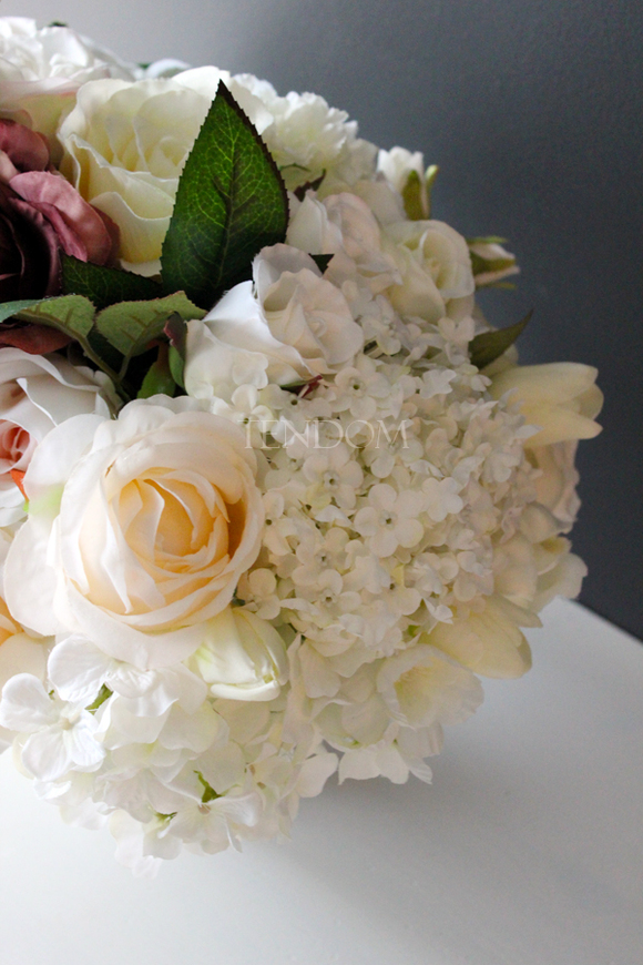 kompozycja kwiatowa / bukiet Queen wys.36cm, szer.45cm