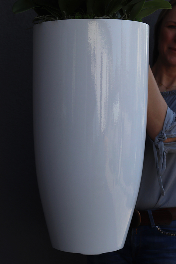 Grande Fiberglass White Extra, efektowny storczyk w białej donicy z fiberglass (połysk), wys.150cm