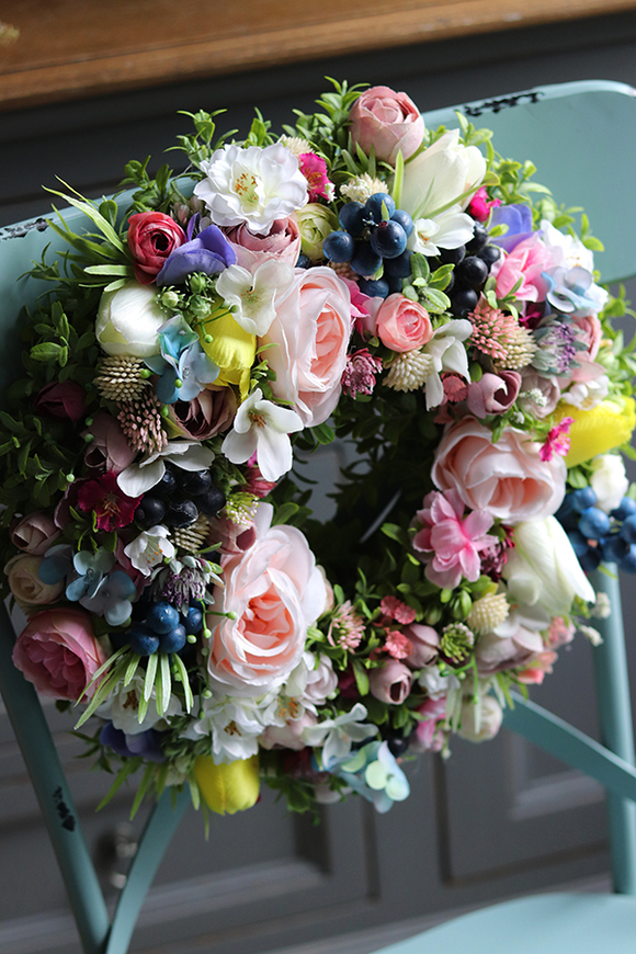 Piękno Na Co Dzień, barwny wianek z owocami, śr.34cm