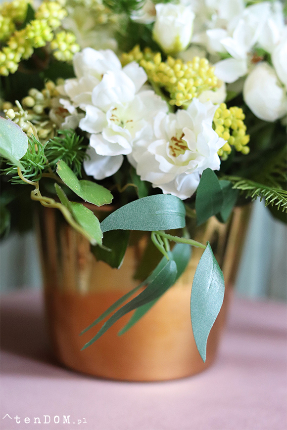 bogata kompozycja kwiatowa Norwegia Minima, wys.33cm