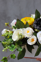 Pola kompozycja kwiatowa / bukiet wys.25cm, szer.39cm