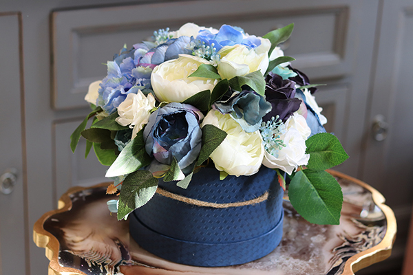 Niebieska Mgła, kompozycja kwiatowa / flowerbox, wys.28cm