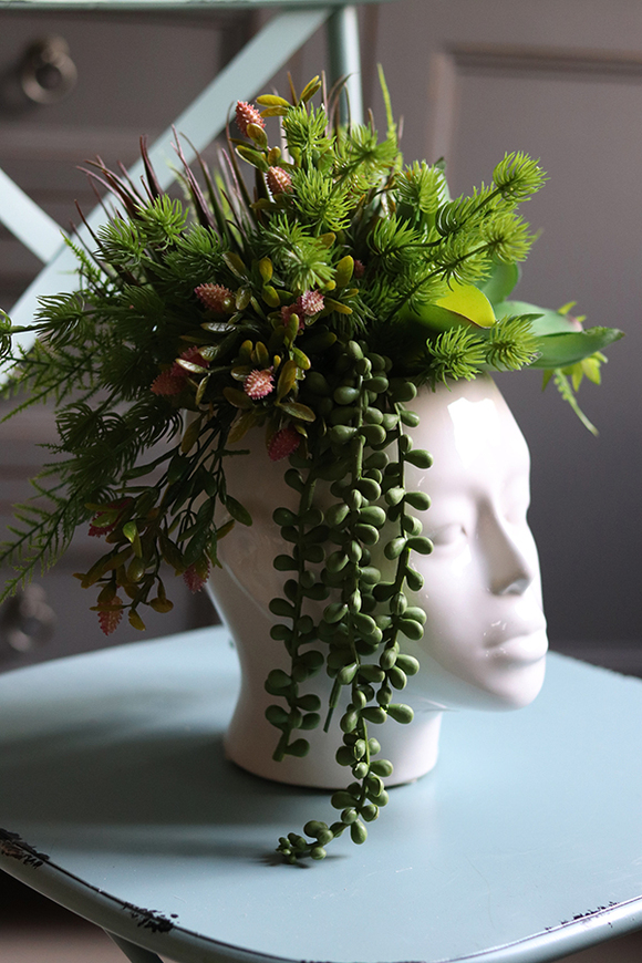 efektowna kompozycja sukulenty w głowie, Crazy Head, wys.34cm