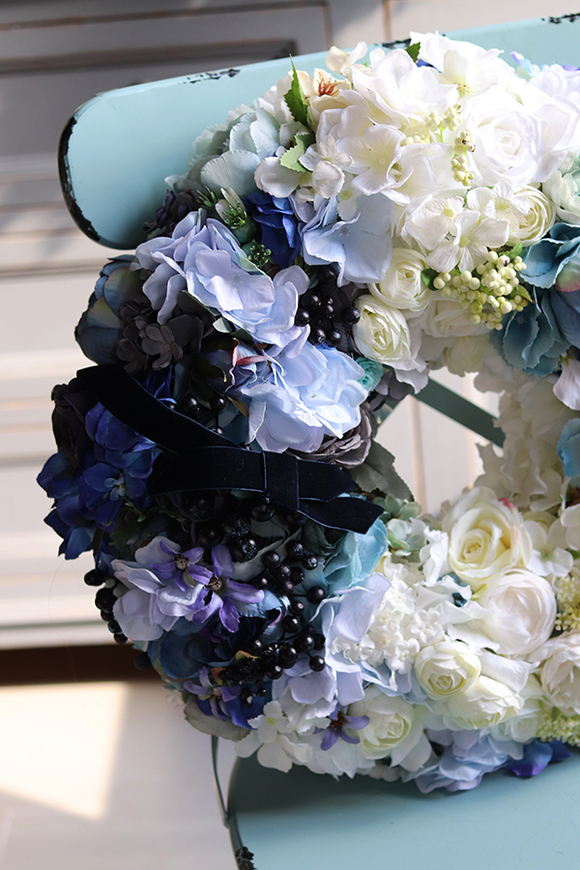 Blue Garden, bardzo bogaty wianek z hortensji, śr.48cm