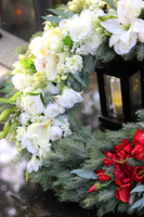 Biel i Czerwień XXL, bogaty wieniec / wiązanka nagrobna, śr.66cm