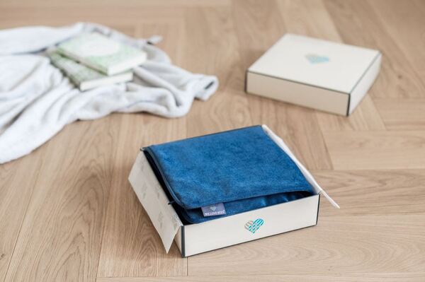 poduszka dekoracyjna welurowa, Velvetia, granat dżinsowy, wym.40x60cm