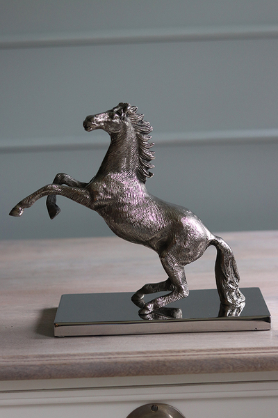 elegancka figurka konia, Shining Horse, wym.26x32x12.5cm