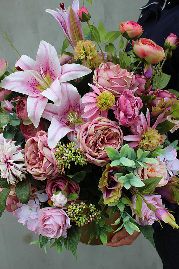 Lilia kompozycja kwiatowa / bukiet, wys.60cm, śr.55cm