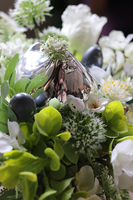 Blue Relis, wielkanocny stroik w lustrzanym naczyniu, wys.26cm