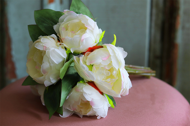 bukiet śmietankowych peonii, Martessa, dł.28cm