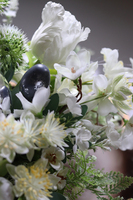 Blue Relis, wielkanocny stroik w lustrzanym naczyniu, wys.26cm