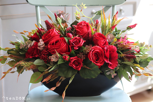 efektowna kwiatowa kompozycja, Red Fire Premium, wym.35x65x32cm