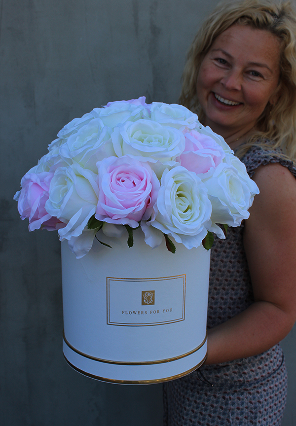 duży flowerbox / kompozycja kwiatowa / bukiet Mariella, wys.38cm