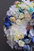 Blue Garden Mini, gęsty wianek z niebiesko - białych hortensji, śr.32cm