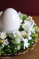 Easteria Kurnikova 2, wielkanocny stroik z porcelanowym jajem, śr.35cm