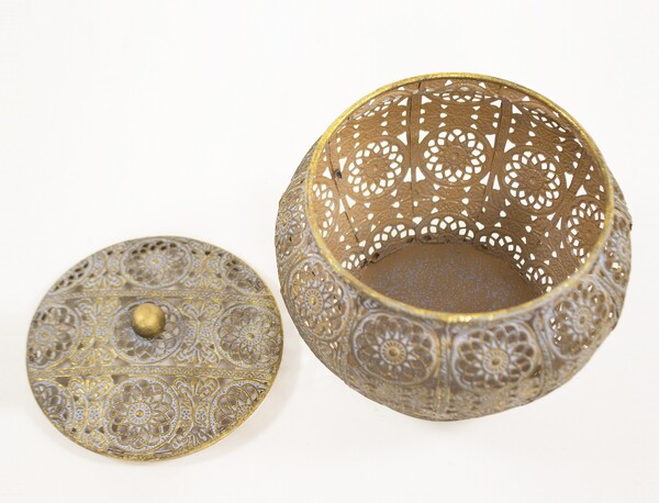 Indie Gold A, ażurowy pojemnik, wym.13x13.5cm