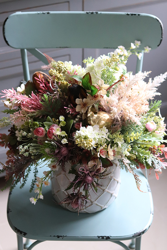 bogata kompozycja wielkanocna ze złotą kurą, Zorza, wys.43cm 