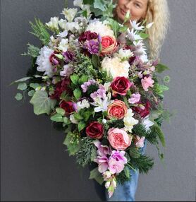 Hellona, bogata dekoracja / wiązanka nagrobna, dł.110cm