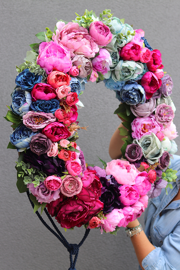 Caryca Katarzyna Pink Vibes, duży kolorowy wianek z chwostem, śr.68cm