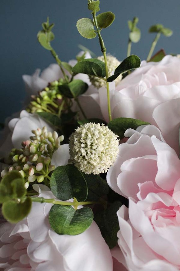 kompozycja kwiatowa / bukiet / Flowerbox, Kamelia, wys.38cm