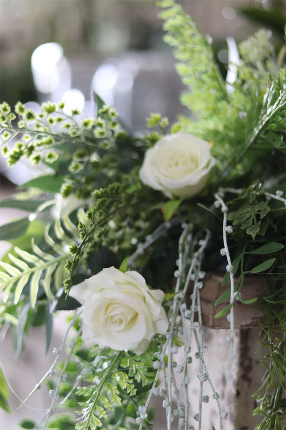 Verona, dekoracja narożna na stół / komodę, wym.22x36x36cm + 70cm zwis