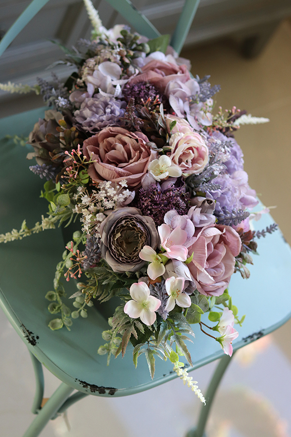 bardzo elegancka kompozycja kwiatowa, Fiolettina, wys.20x46x26cm