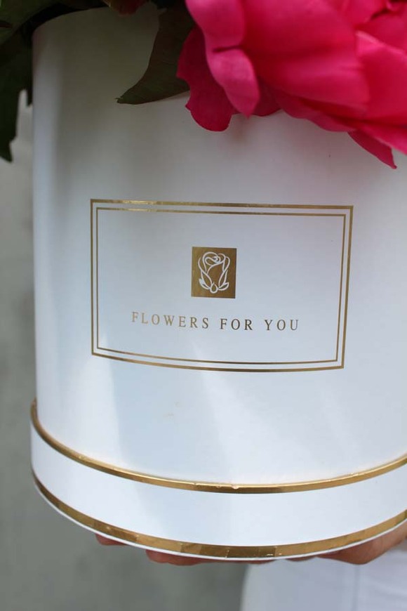 Melba, bukiet Flowerbox / kompozycja wys.34cm