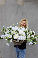 Cremona Exclusive kompozycja kwiatowa w cynowanym ekskluzywnym naczyniu, dł.kompozycji 120 cm, wys.44 cm