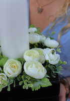 Marianna, kompozycja kwiatowa ze świecą w ceramicznym naczyniu, wys.28cm