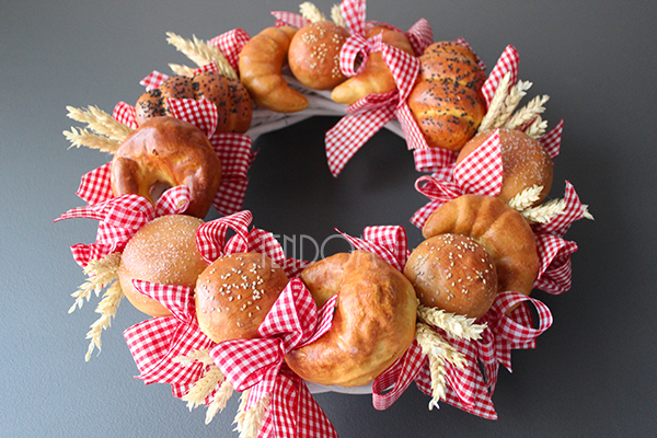 oryginalny wianek na drzwi Pieczywo śr.38cm