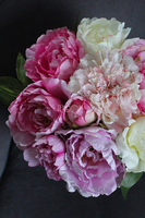 Alisa, kompozycja kwiatowa / bukiet Flowerbox, wys.38cm