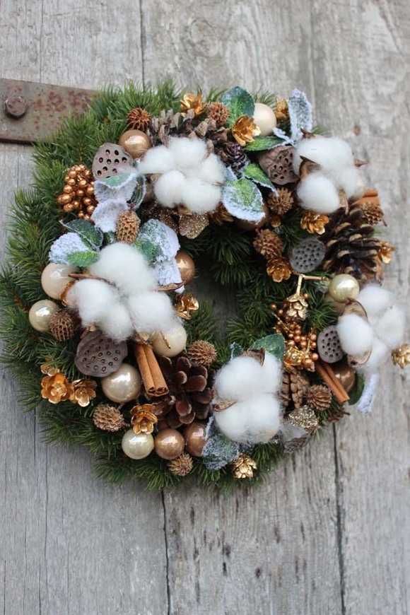 dekoracyjny świąteczny wianek Zima wokół Nas, wym.26 cm